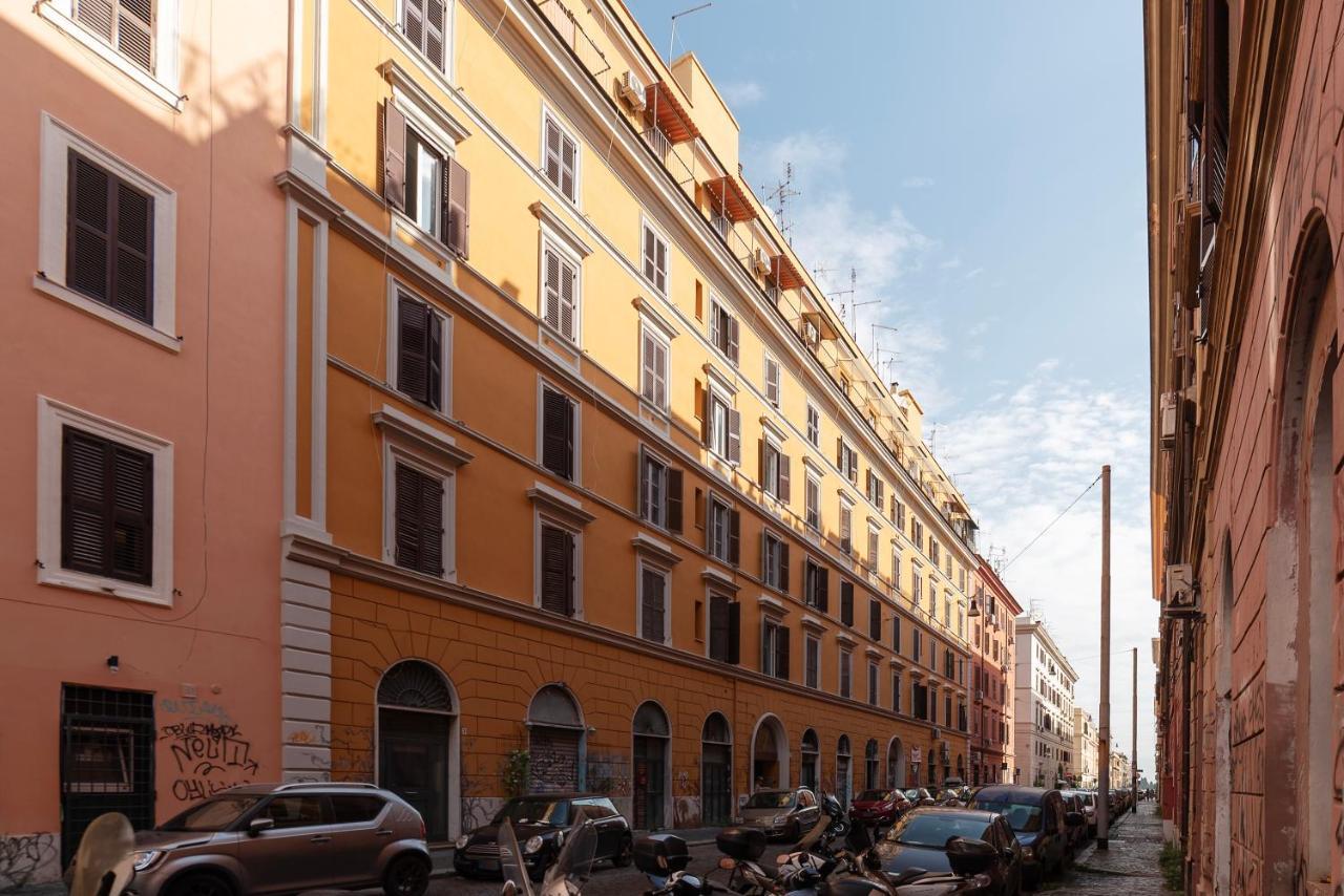 San Lorenzo Welcoming Rome